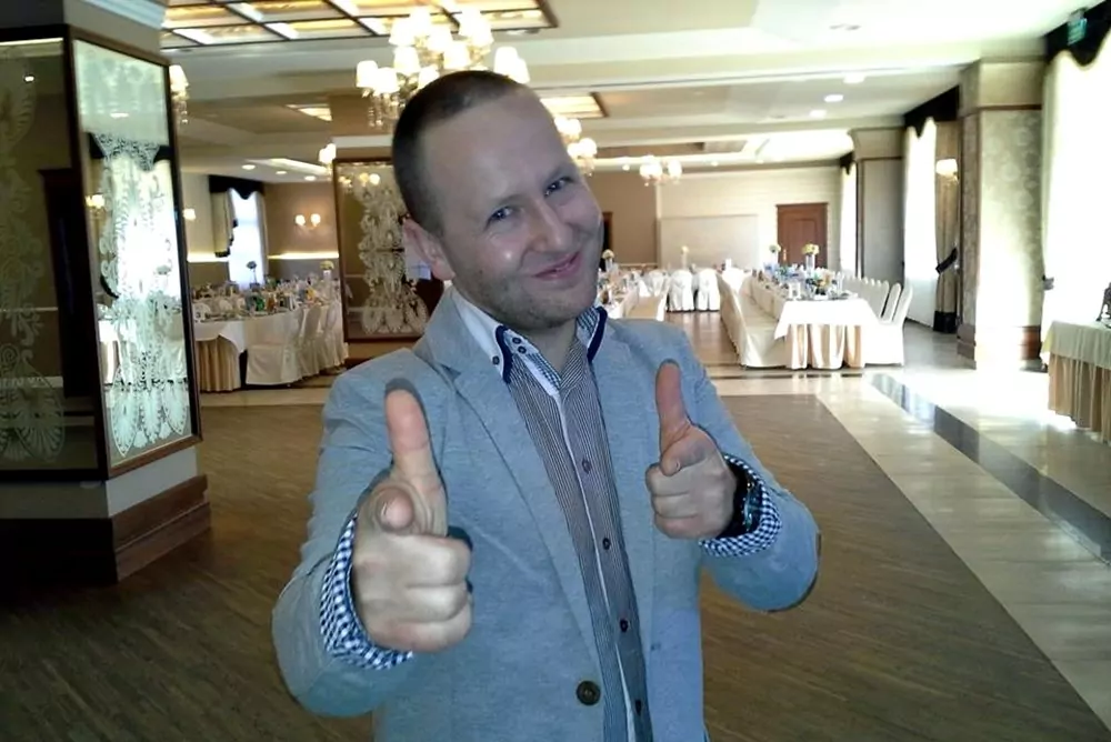 Tego jeszcze nie grali! DJ TOMO i duet skrzypcowy w utworze "Piękna młoda"- VIDEO