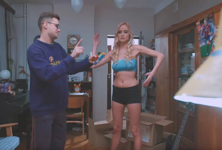 Klubowa nowość od grupy Defis! Koniecznie posłuchaj premiery!