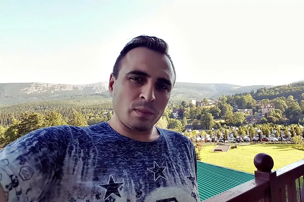 Niesamowity koncert artysty disco polo! Wokalista zaśpiewał live wspólnie z dziećmi swój wielki przebój | VIDEO