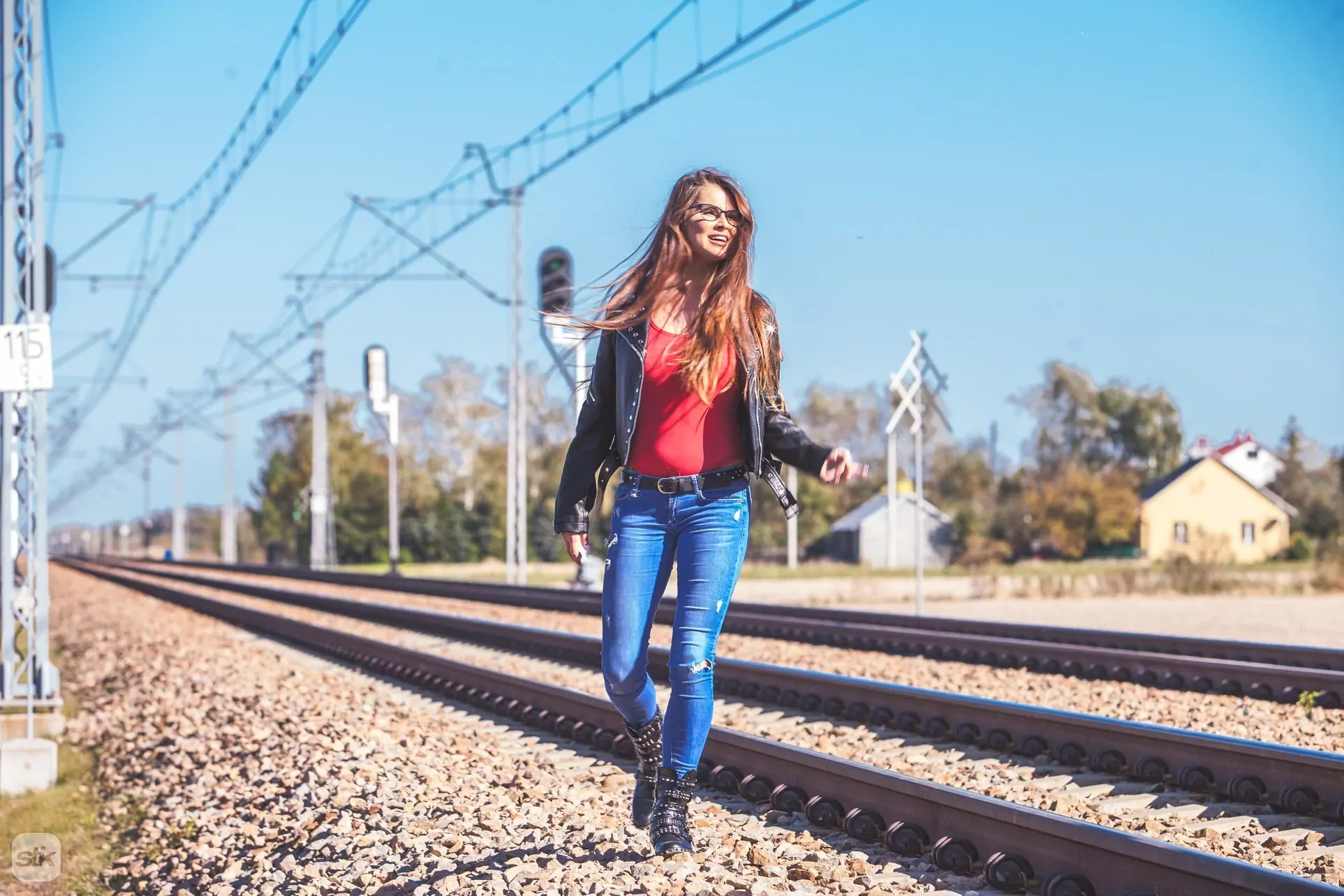To będzie petarda! Nowy teledysk zespołu Piękni i Młodzi! Mamy pierwsze zdjęcia! 