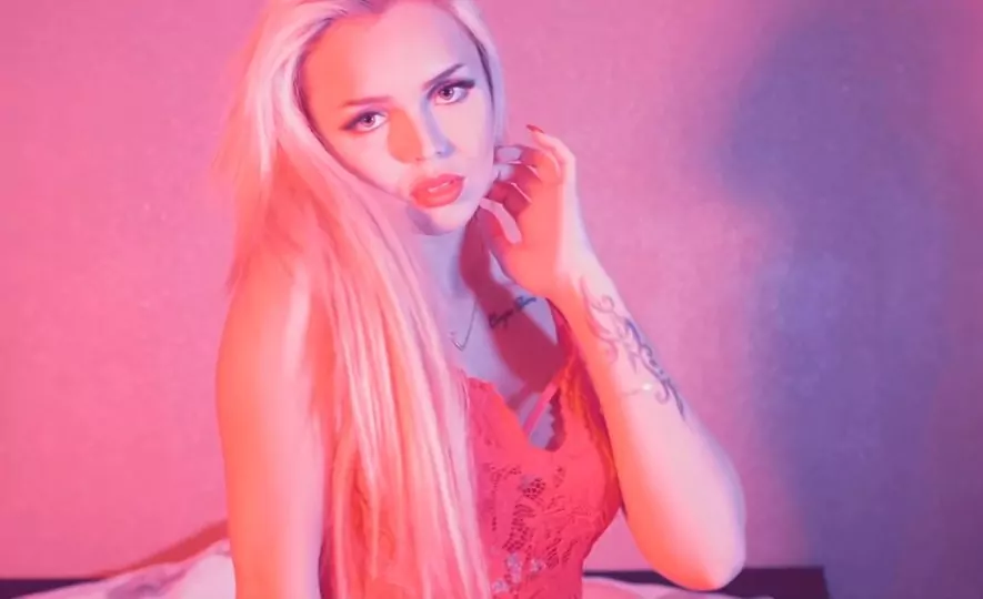 Kontrowersyjna premiera w świecie disco polo "Moja mała sexy myszko Będę robił z Tobą wszystko" | VIDEO