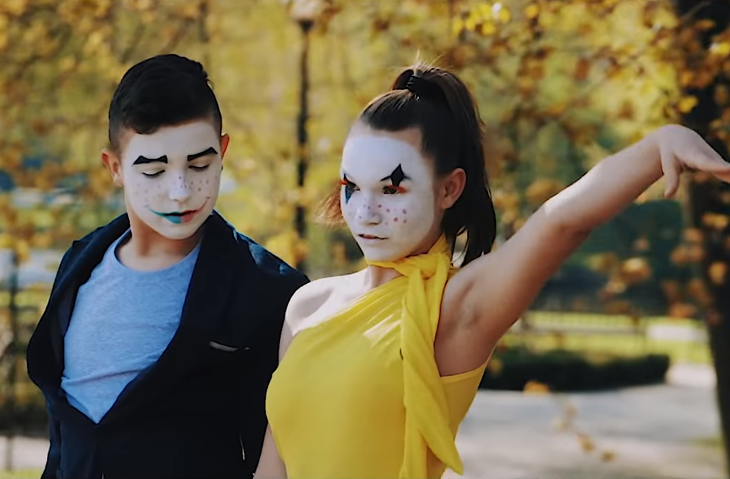 Aż nóżka sama chodzi! Maxx Dance w premierowej produkcji pt. "Sukienka"! VIDEO