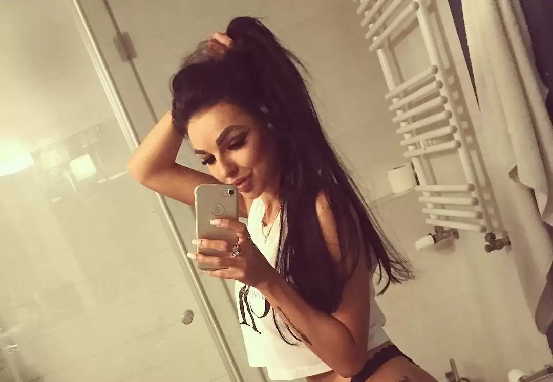 Tak gorąco jeszcze nie było! Gwiazda disco polo w zmysłowej bieliźnie! 