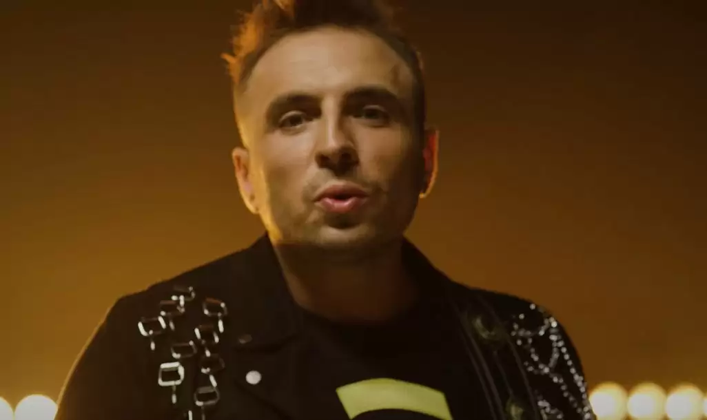 Dziewczyna z Instagrama zagwarantowała wokaliście disco polo grube miliony!