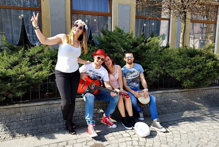 30 wybiła a ja niczyja - formacja Niespotykani przygotowała nowość | Zobaczcie VIDEO