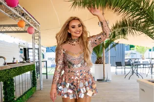 Beyonce z AliExpress- tak mówiła o sobie w Disco Star, teraz Aniusia przejmuje lato 2026