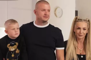 Dawid Narożny z rodziną w programie "Bogaty dom, biedny dom" już dziś o 22:00 na Polsat Café