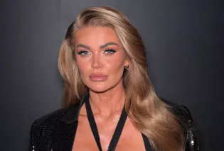 Edyta Folwarska - kim jest, ile ma lat, mąż, dzieci, Polo TV i piosenki