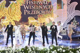Festiwal Weselnych Przebojów 2026 rozpoczęty. Classic, Boys i Zenon Martyniuk wykonali „Żono moja"
