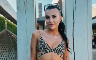 Gorące kadry młodej gwiazdy disco polo. Wokalistka Red Queen w skąpym bikini