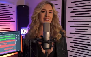 Jesika zaśpiewała „Mamma Maria"! Gwiazda disco polo wzięła na warsztat światowy przebój