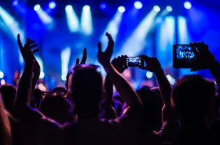 Koncerty disco polo wrzesień 2026! Gdzie zagrają największe gwiazdy, czy to już koniec występów?