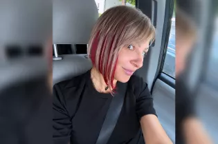 Magda Narożna po wizycie u fryzjera. Papużka pozdrawia, a internauci nie mogą oderwać wzroku od jej włosów