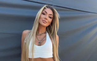 Małgorzata Główka w czerwonym bikini. Co za ciało! Gwiazda disco polo wygląda oszałamiająco