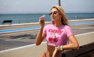 Małgorzata Główka z CamaSutry w mikro bikini i topie. Te zdjęcia z wakacji to istna petarda