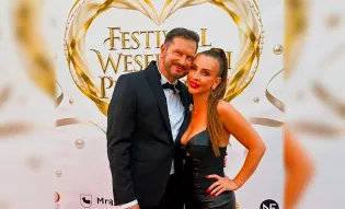 Mariusz Winnicki z żoną Katarzyną! Małżonka gwiazdora disco polo to prawdziwa piękność!