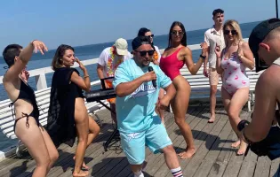 Mistrz Pierwszego Planu „Mam fazę na plażę" Zobacz przedpremierę! Hit na lato?