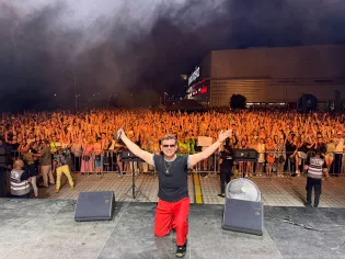 Mówili, że disco polo się kończy. Zenek Martyniuk pokazał, co działo się w Częstochowie