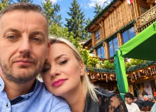 Norbert Tuszyński i Agnieszka Ślusarczyk z Kogiel Mogiel. Mocny wiersz pod wspólnym zdjęciem narzeczonych