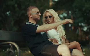 Nowa piosenka Prostego Chłopaka „Barbie & Ken" już dostępna