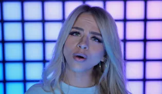 „Pół na pół" Mateuniooo i Kingi Zdybel hitem YouTube