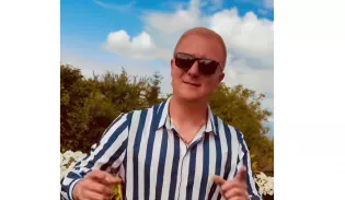 Posłuchaj przedpremiery! Szymon Jankowski i „Malinowe usta”