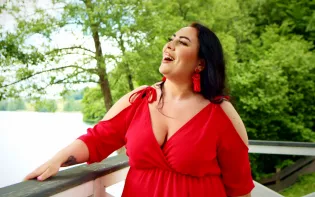 Premiera singla „Słodka Karolino" od Kaszubskiej Influencerki. Karolina Stankowska z nowością