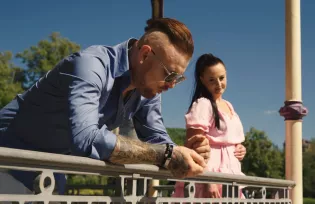 Premiera teledysku „Jesteś Fajna". Marioo i Robson W pokazali wspólny singiel