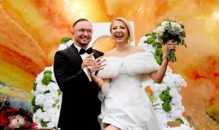Prezenty ślubne Magdaleny Narożnej leżą nieotwarte. Dlaczego?!