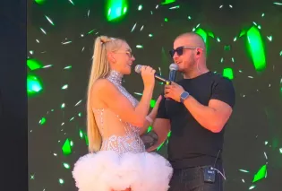 Skandal i niedowierzanie po koncercie w Łowiczu. Dawid Narożny i Joanna Narożna całowali się na scenie