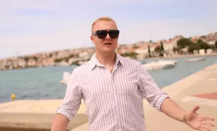 Szymon Jankowski nagrał „Ta jedyna" w Chorwacji i już bije rekordy. Ten hicior podbija lato
