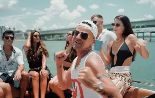 Vivat i Pamela Stone z premierą „Miami"! Letnia nowość prosto z USA