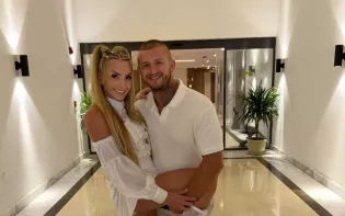 Dawid Narożny nie odkleja się od żony! Ta poza z Joanną przyprawia o rumieńce