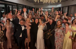 Zespół Classic na weselu Kingi i Daniela. Zdjęcia i życzenia dla pary młodej