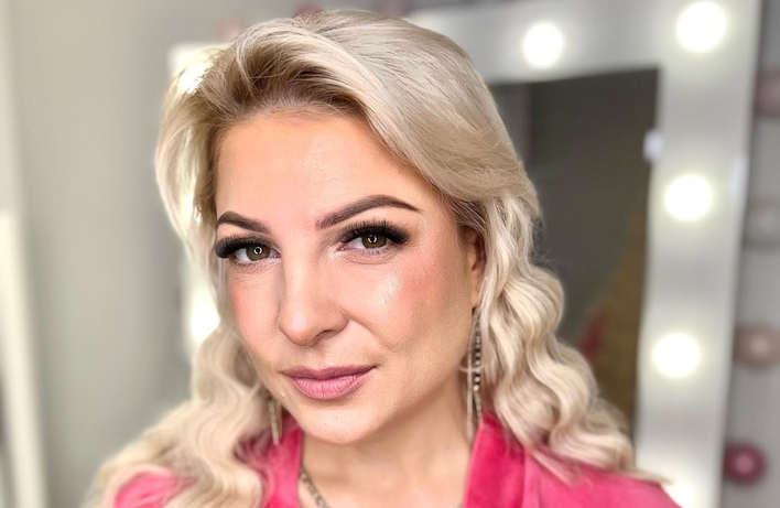 34-letnia Magdalena Narożna Nago?! Wokalistka Pięknych i Młodych zachwyca bez bielizny. Fani „ładna pupa„