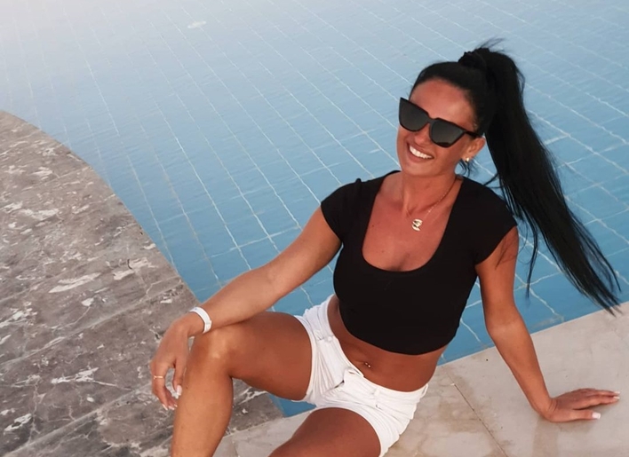 Wokalistka disco polo odkryła zgrabne i kuszące nogi! Gwiazda nie wstydzi się swojego ciała!