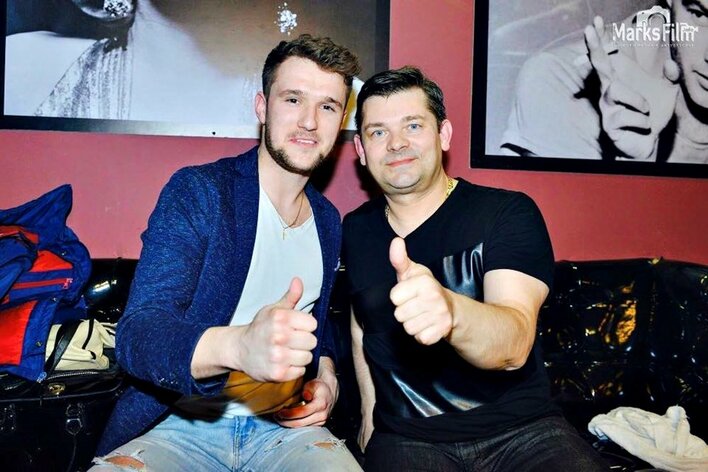 Defis zaprezentował „własny sok z gumijagod”