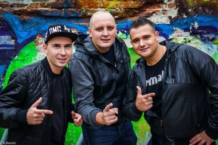 Trio na medal? Przesłuchajcie ich przebój w wersji koncertowej!