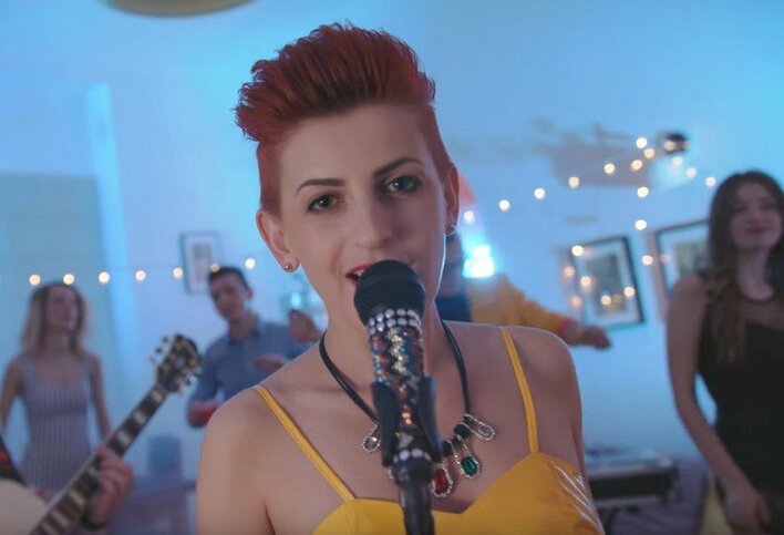 Red Queen - Przez Ciebie mam zranione serce | TRAILER