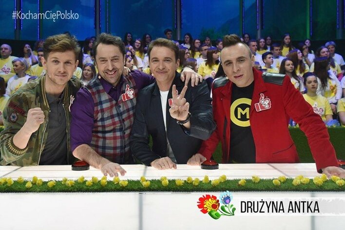 Wygrywa zespól gwiazd disco polo! Fani zachwyceni programem „Kocham cię Polsko”.