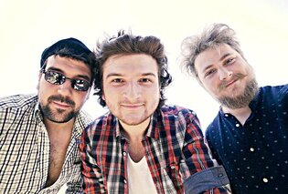 "A ja Ci włożę" nowym hitem disco polo?! Kontrowersyjna premiera trafiła do sieci w nowej wersji! 