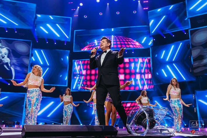 Afera w disco polo! Zenon Martyniuk Akcent padł ofiarą skandalu! 