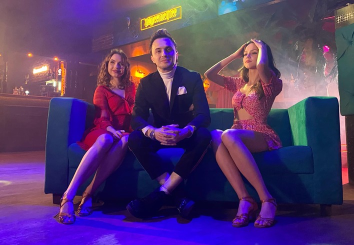 Tylko u nas! After Party z nową produkcją! „Na parkiecie będziesz wywijała„! Gwiazdy disco polo zadbały o mix styli! 