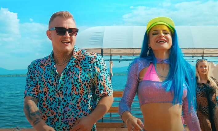 Agbe i Dawid Narożny: Zobacz, jak rozbili bank swoim najnowszym hitem! Liczba odtworzeń przekracza wszelkie oczekiwania!