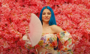 Agbe podbija polskiego YouTube! „Tańczymy latino„ oczarowało całą Polskę!

