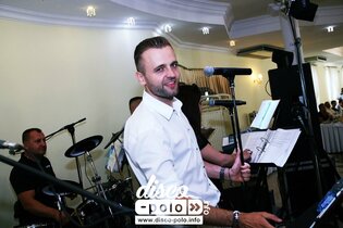 Albert Prządka (Pertti) zagrał na weselu Doroty (Mig) i Marka! Zespół Rytm Garwolin oczarował gości!