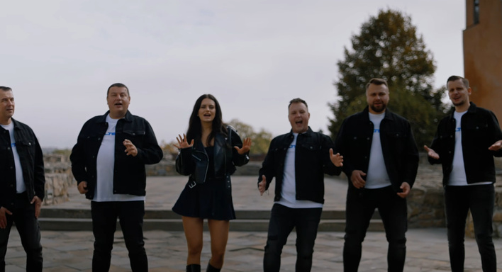 Altess i „Zakochajmy się” nadal na językach - teledysk disco polo nie zwalnia tempa