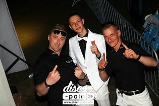 AM wojują! Teledysk "Kocham Cię" w wersji koncertowej | PREMIERA