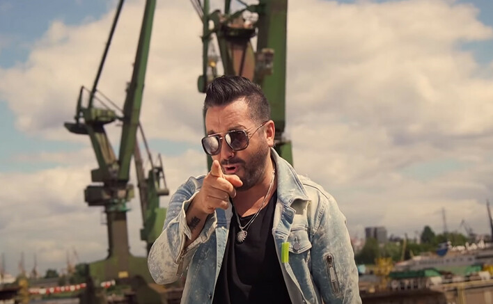 Gorąca premiera Andre pt. „W oczy patrzę„ jest już dostępna! Fani „Mistrzowski hit lata 2022„