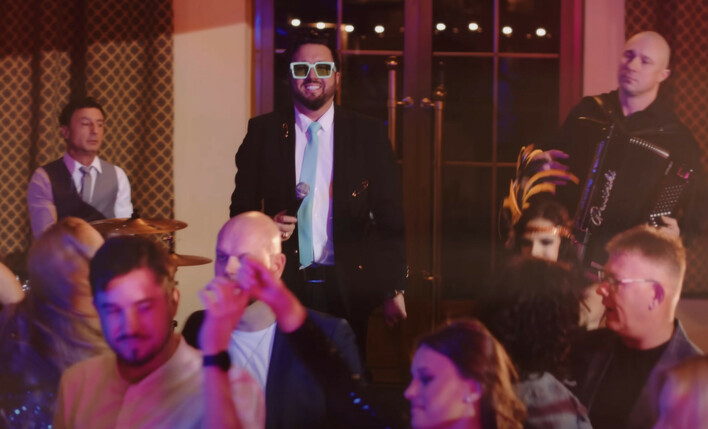 Andre podbił YouTube! ”Twoje Fotografie” z milionami wyświetleń – fani disco polo są zachwyceni